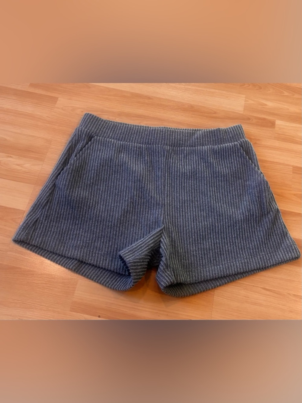 Glyder Ribbed Knit Gray Shorts